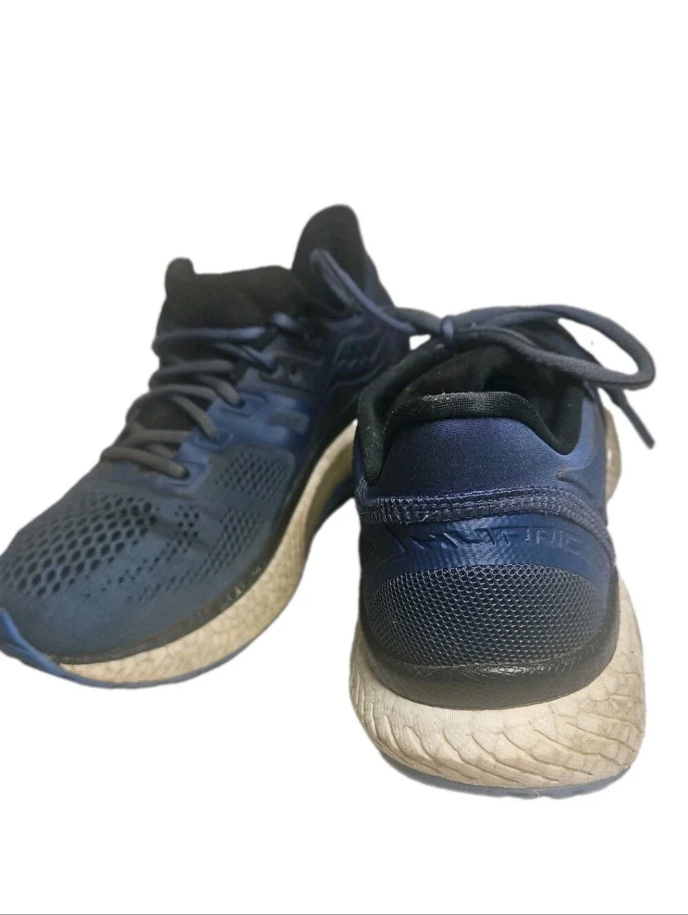 Saucony Hurricane 23 Mens Running Shoes White Blue (S20615-30) Size 9.5M[8A